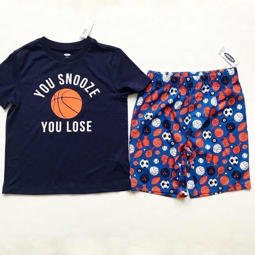 Old Navy NWT sports shirt/shorts  pyjamas set S(6/7Y)